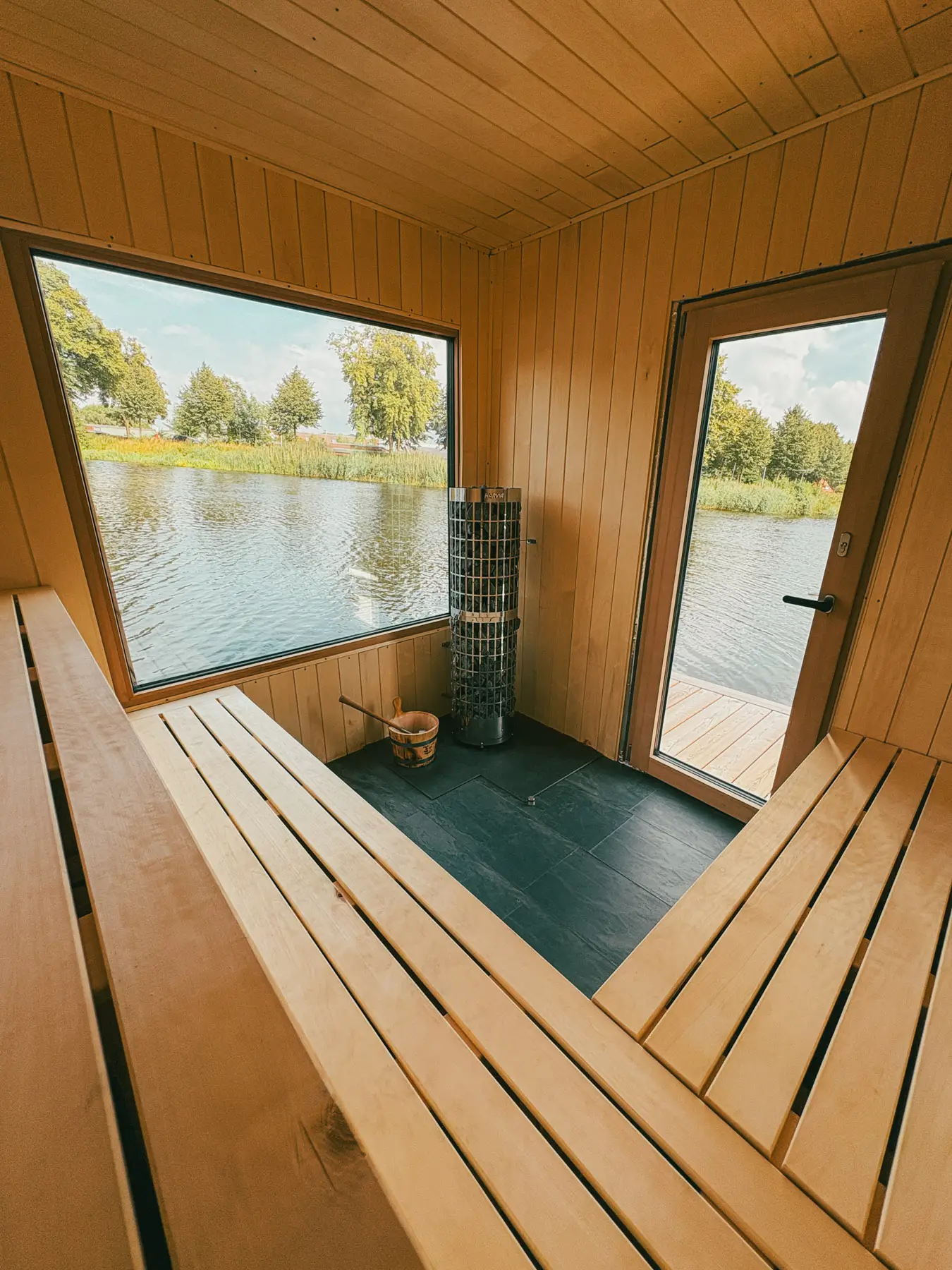 Schwimmende Sauna Hamburg